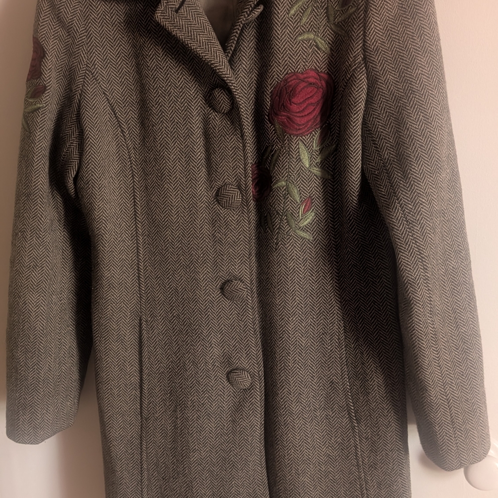 Embroidered Tweed 3/4 Coat with Red Floral Accents